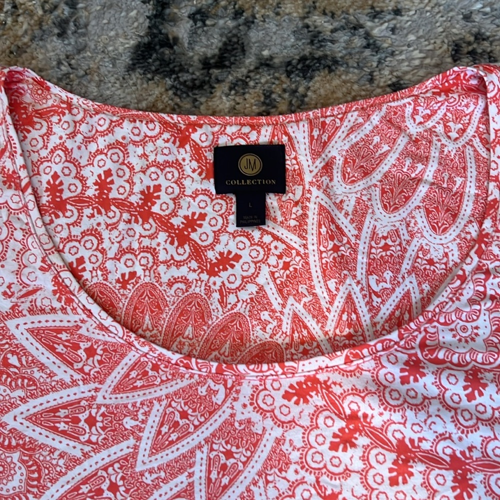 JM Collection cold shoulder top - Picture 5 of 6
